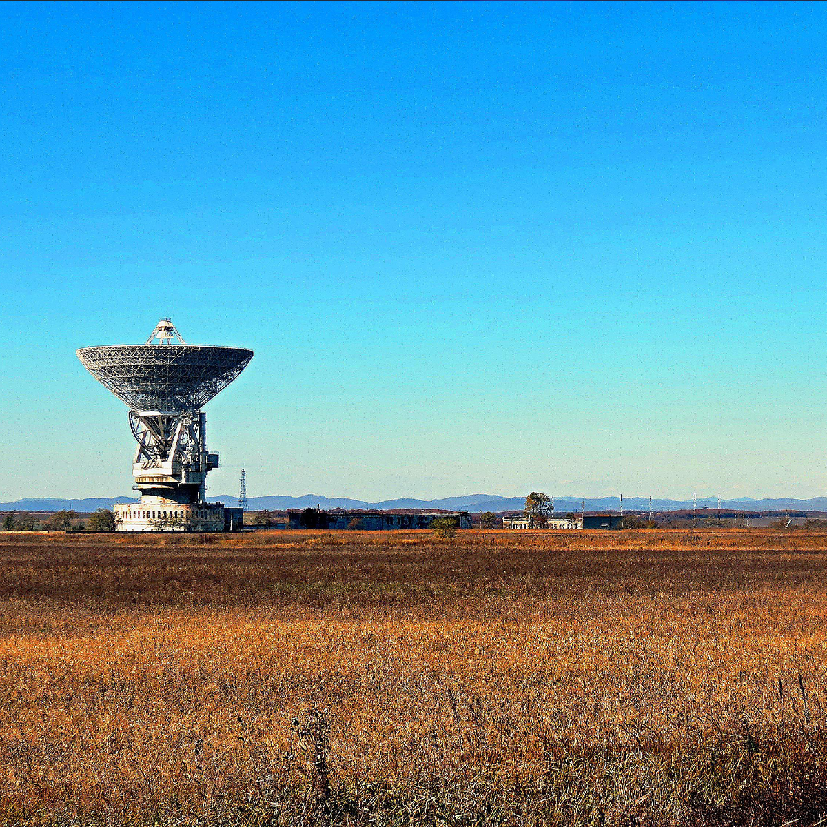 Satellite visant le ciel